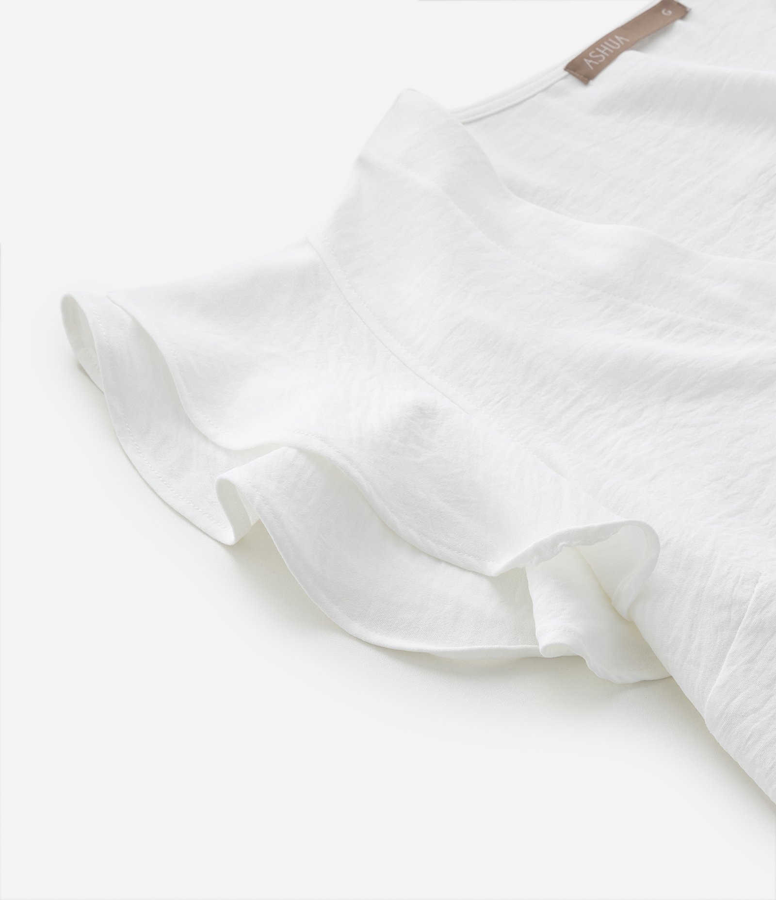 Blusa em Crepe com Babado Airflow Curve & Plus Size Branco 6