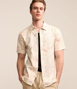 Camisa com Textura e Estampa Pontilhada