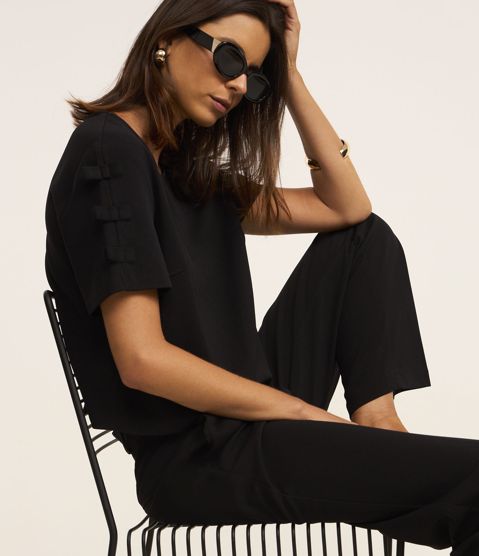 Blusa em Crepe com Lacinhos na Manga Preto 5