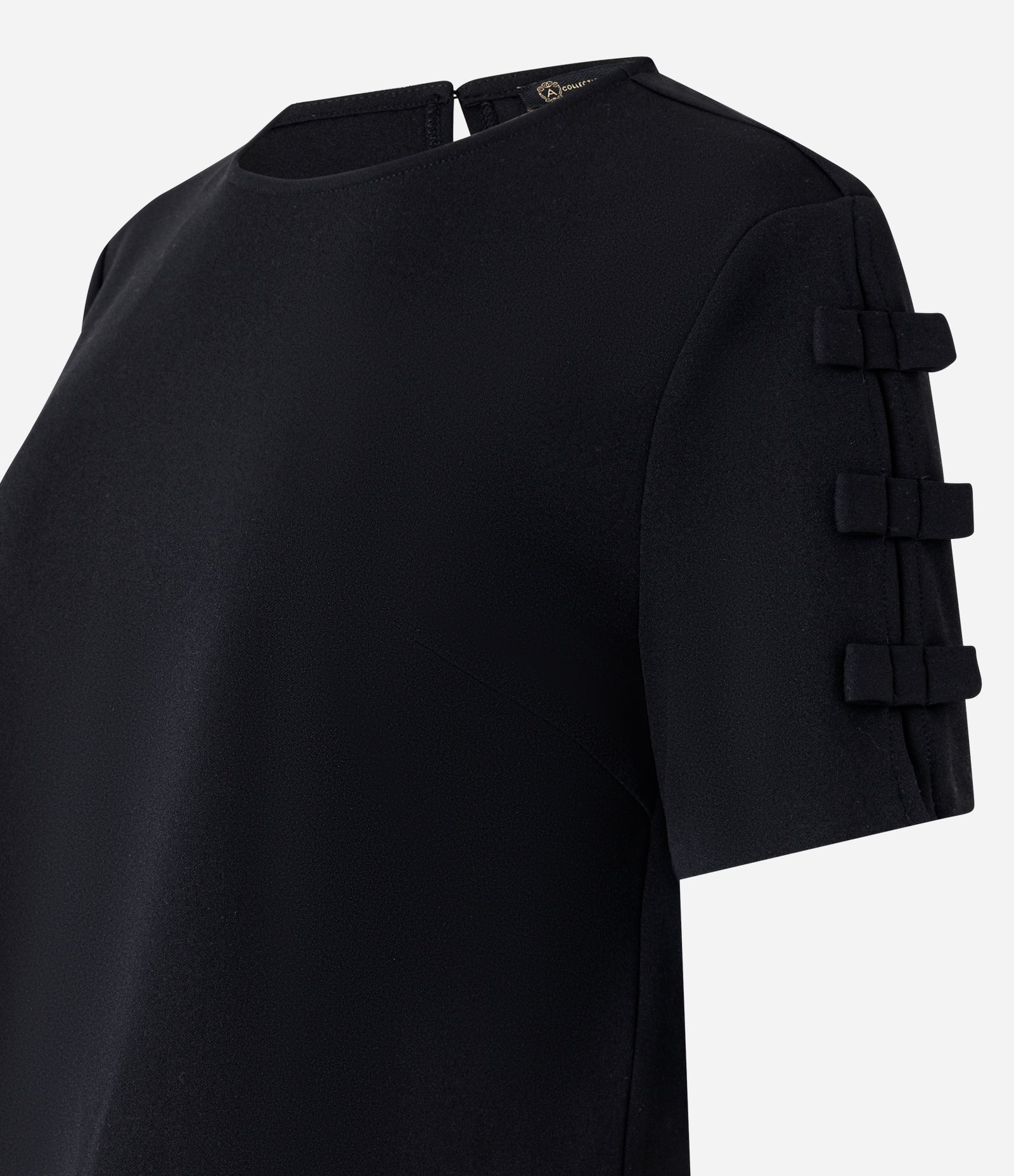 Blusa em Crepe com Lacinhos na Manga Preto 7