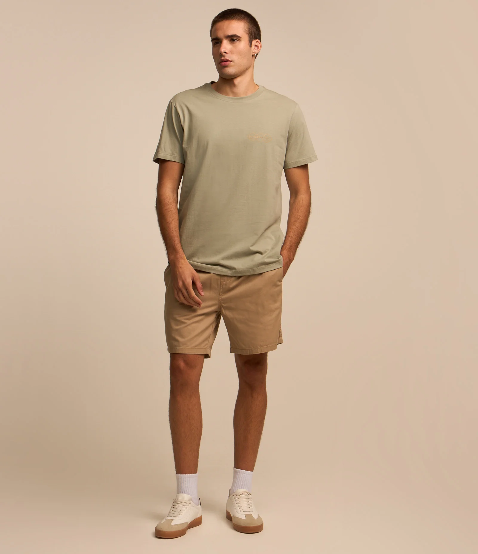 Camiseta Relaxed com Estampa The Journey is the Destination Cinza 2