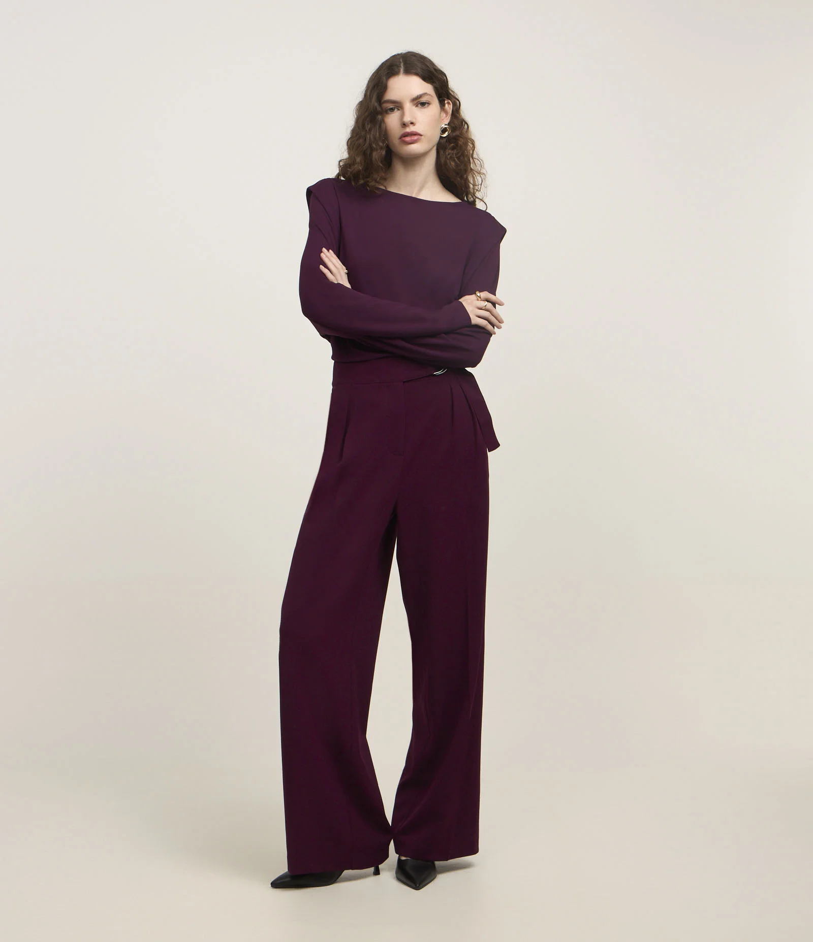 Blusa em Crepe com Recorte na Cava e Manga Longa Roxo 2