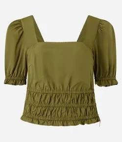 Blusa em Tricoline com Manga Bufante e Lastex na Base