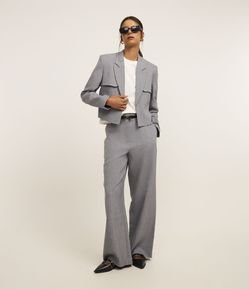 Calça Wide Leg Alfaitada com Cinto Estreito de Fivela Laço