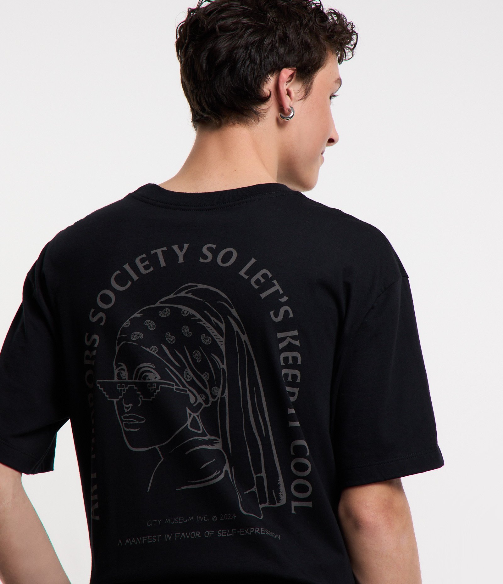 Camiseta Relaxed com Estampa Art Mirrors Preto 1