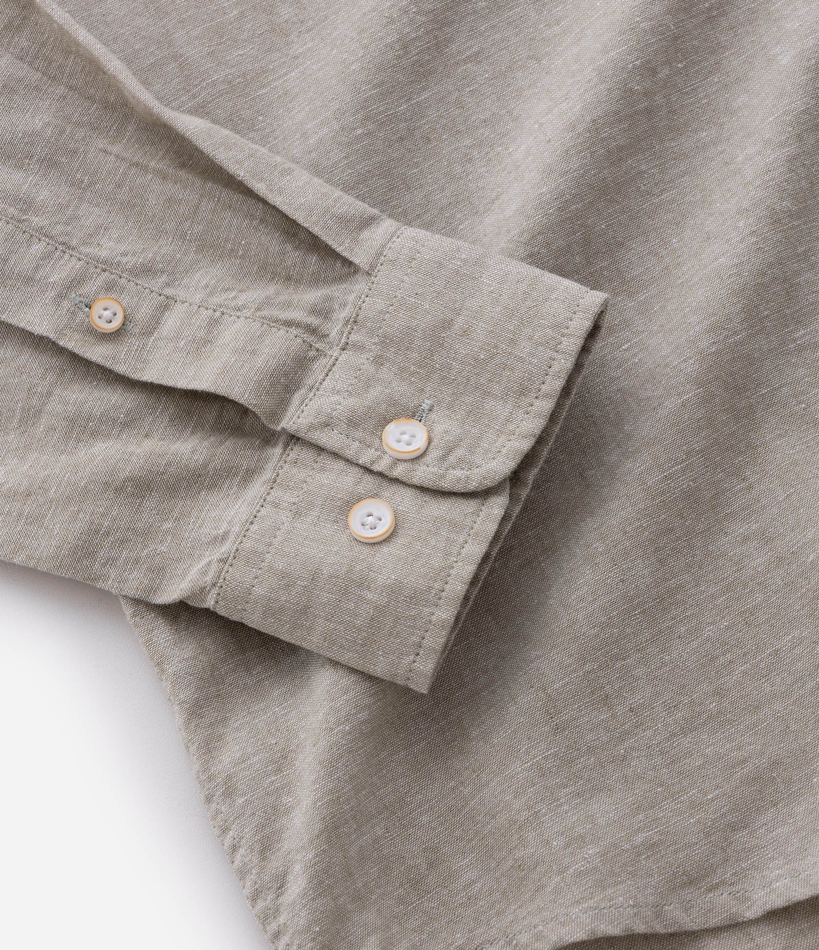 Camisa Regular Básica em Linho com Gola Colarinho Verde Acinzentado 3