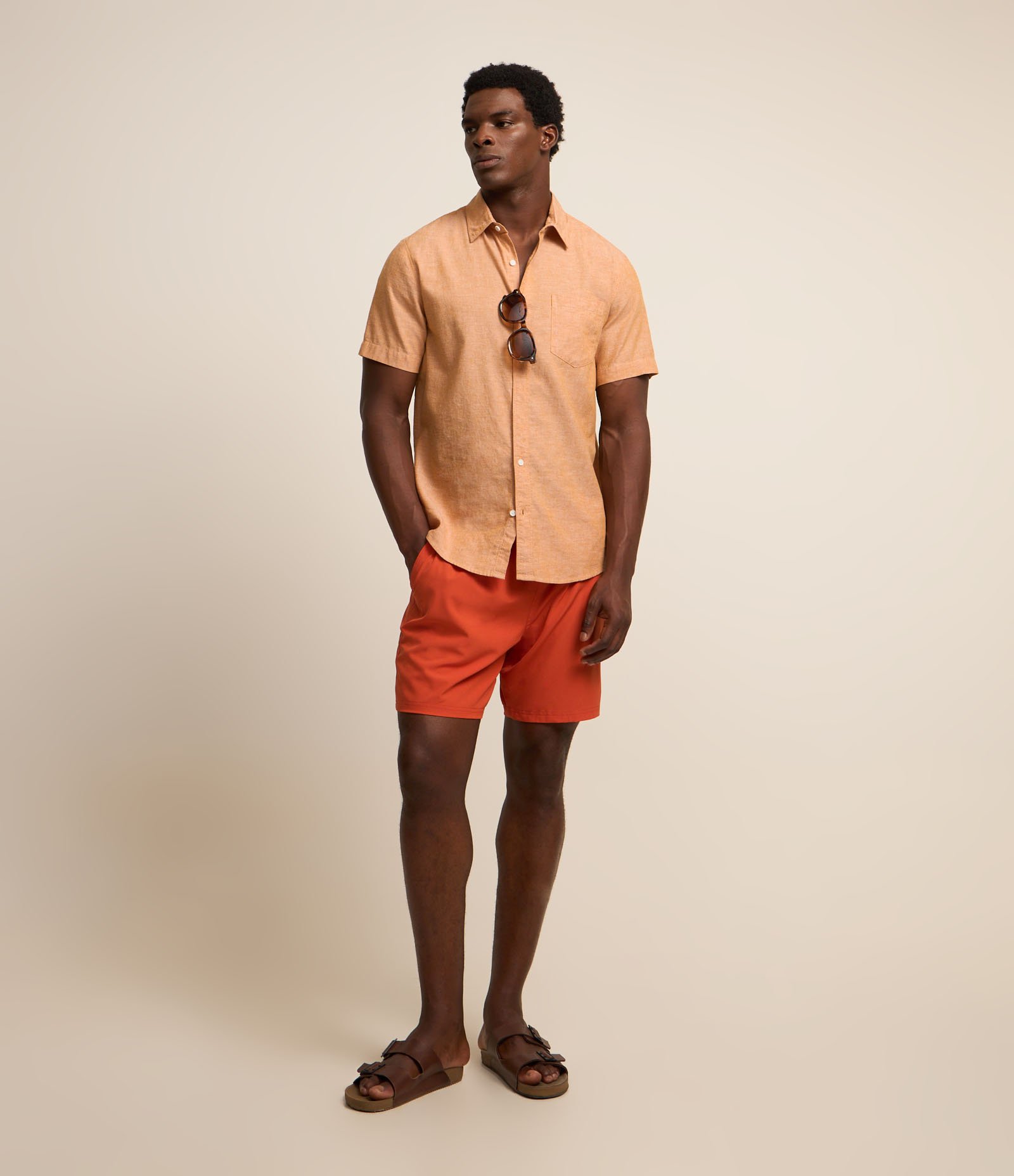 Camisa Comfort Básica em Linho com Bolso Frontal Laranja 2