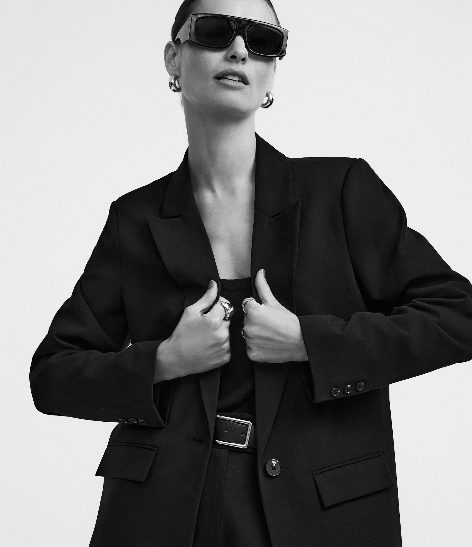 Blazer Oversized Alfaiatado com Botão Único Preto 6