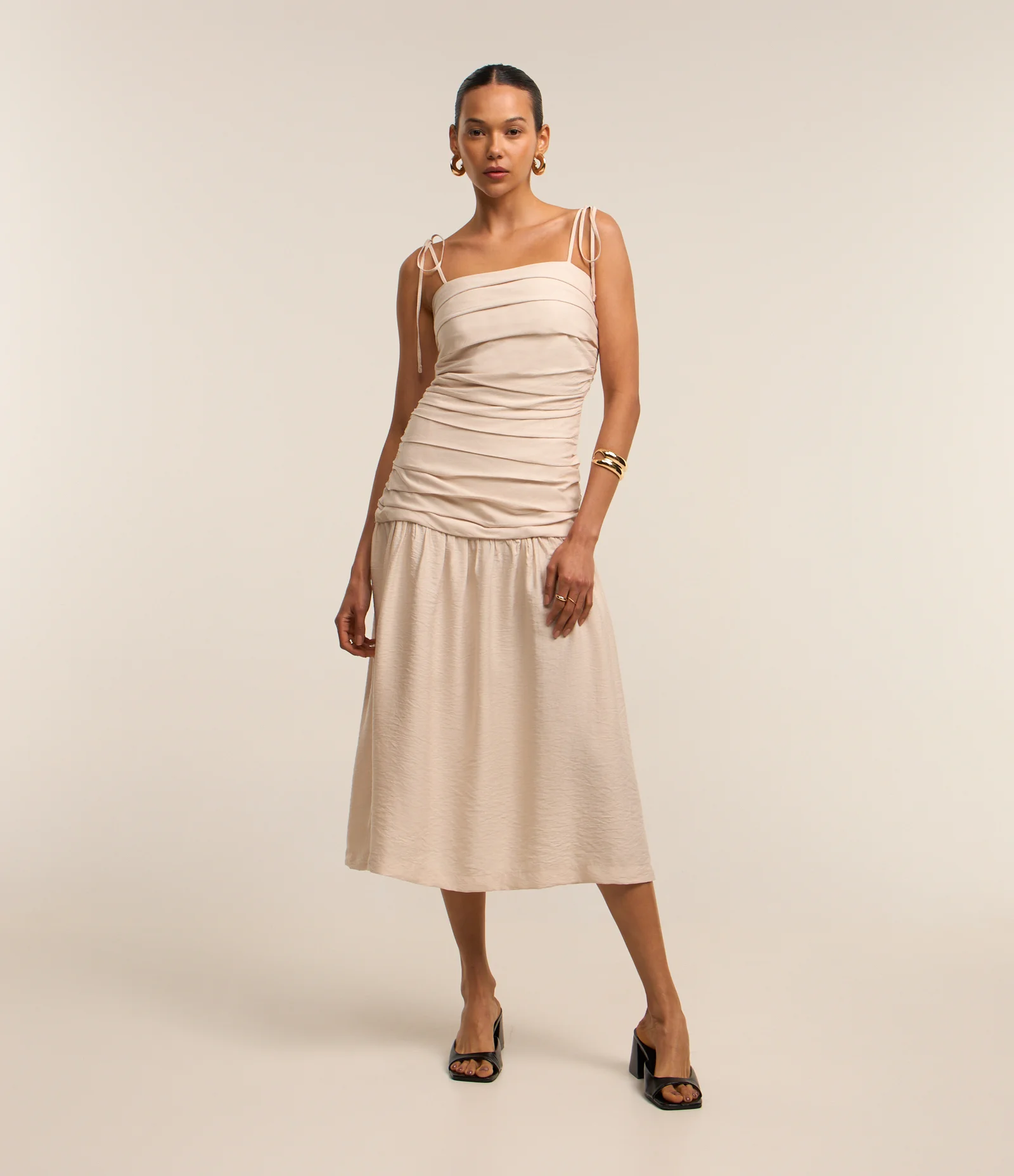 Vestido Midi em Crepe com Amarração na Alça e Texturas Off White 2
