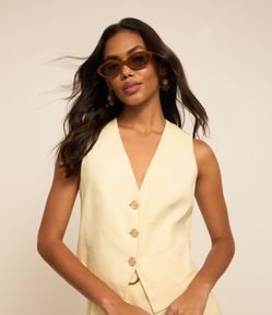 Colete em Viscolinho com Fechamento Frontal