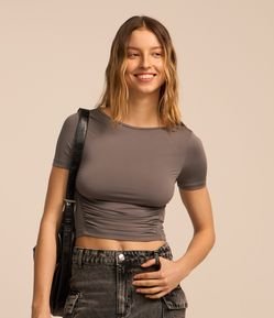 Blusa em Microfibra com Drapeados Frontais