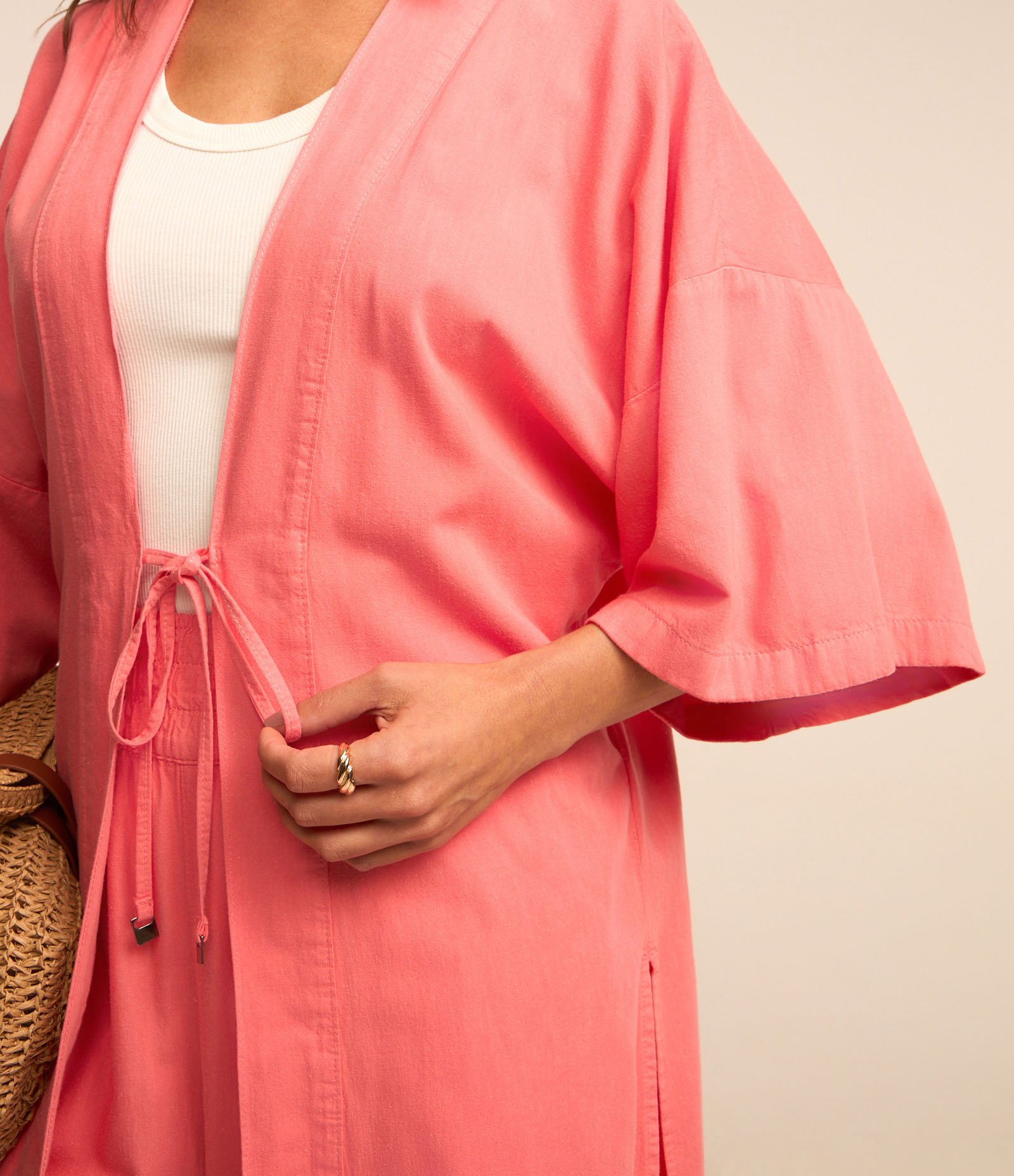 Kimono Longo em Sarja com Manga Ampla e Amarração Rosa 3