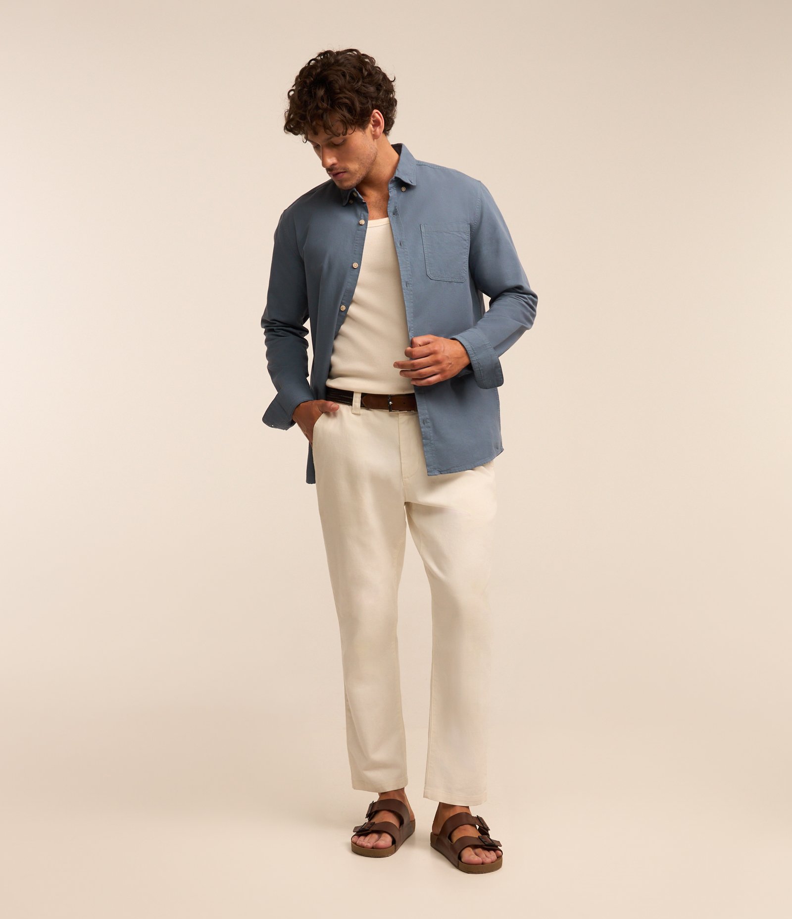 Camisa Regular em Oxford com Bolso Frontal Azul Acinzentado 2