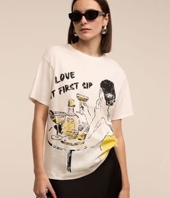 Camiseta em Algodão com Estampa Love at First Sip