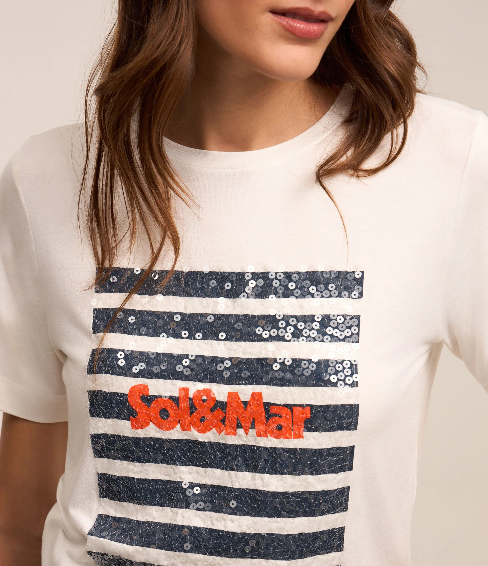 Camiseta em Algodão com Estampa Listras Mar e Sol Paetê Branco 1