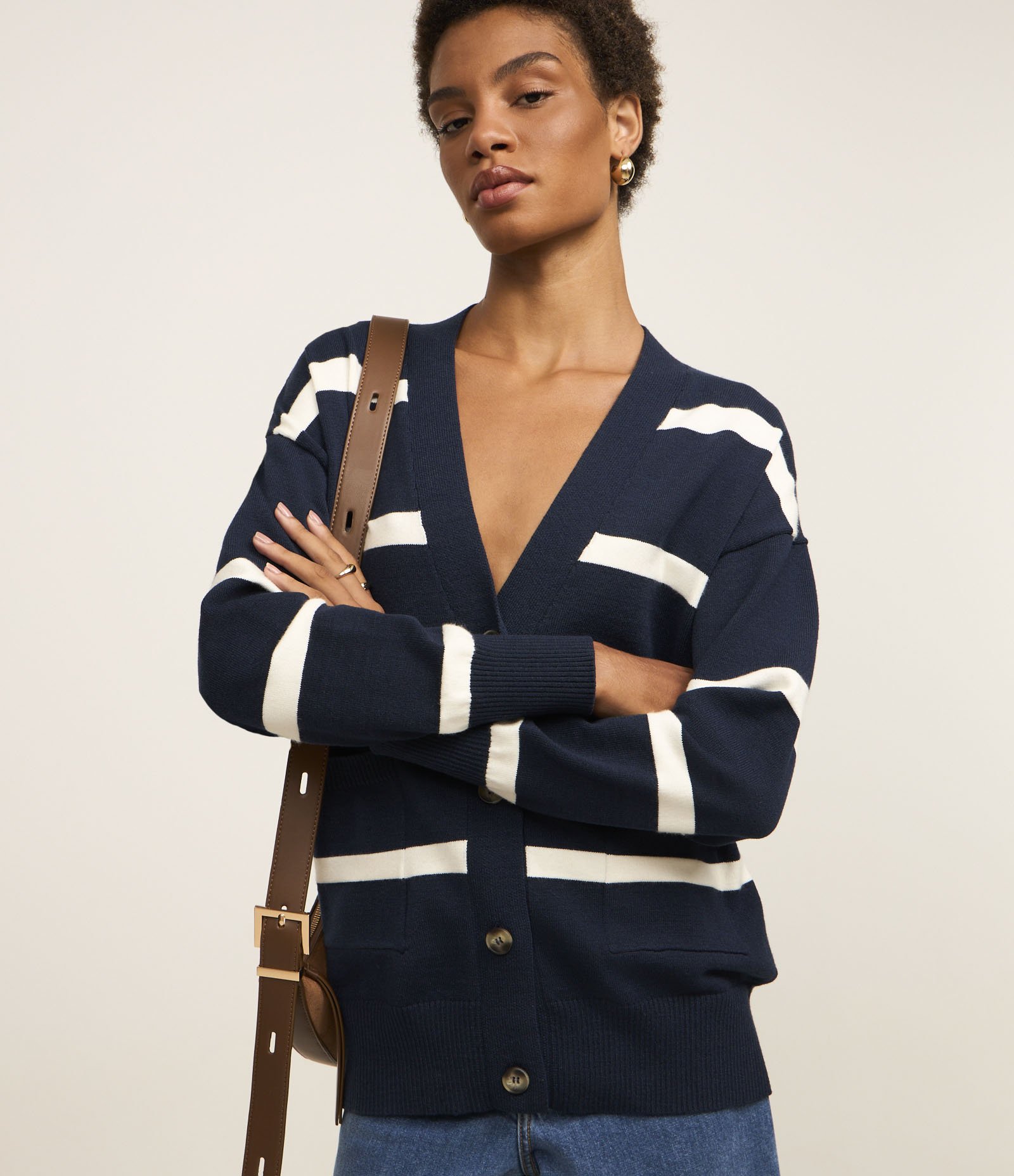 Cardigan em Tricô com Abotoamento Frontal e Estampa Listras Azul/Branco 1