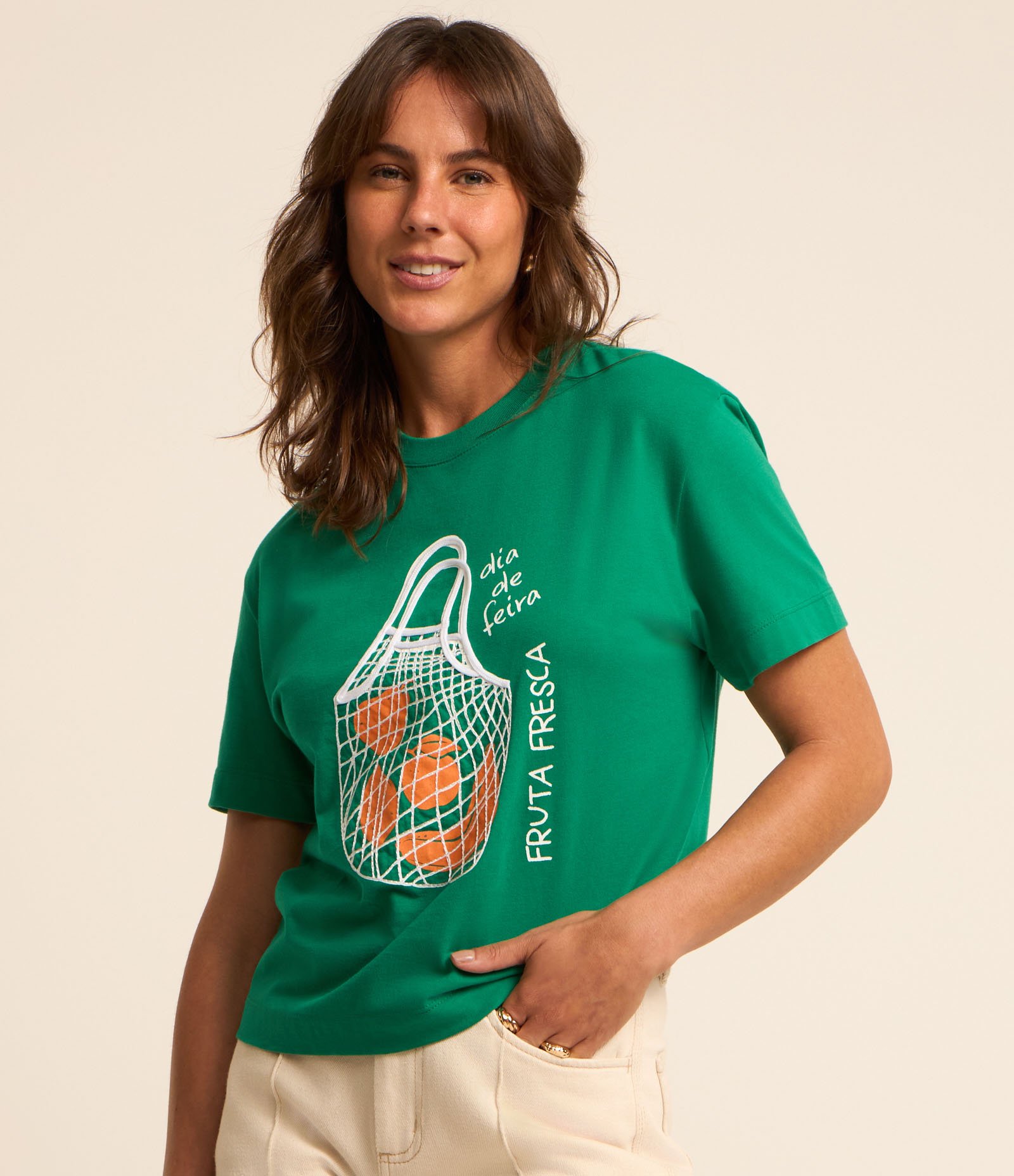 Camiseta em Algodão com Estampa Dia de Feira Fruta Fresca Verde 1