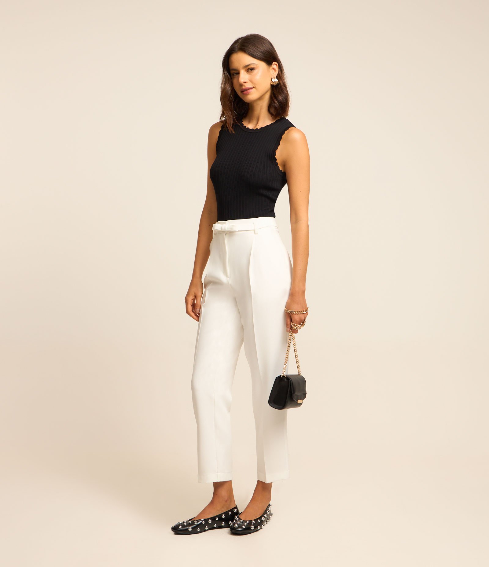 Calça Reta Alfaiatada com Cinto Laço e Frisos Branco 1