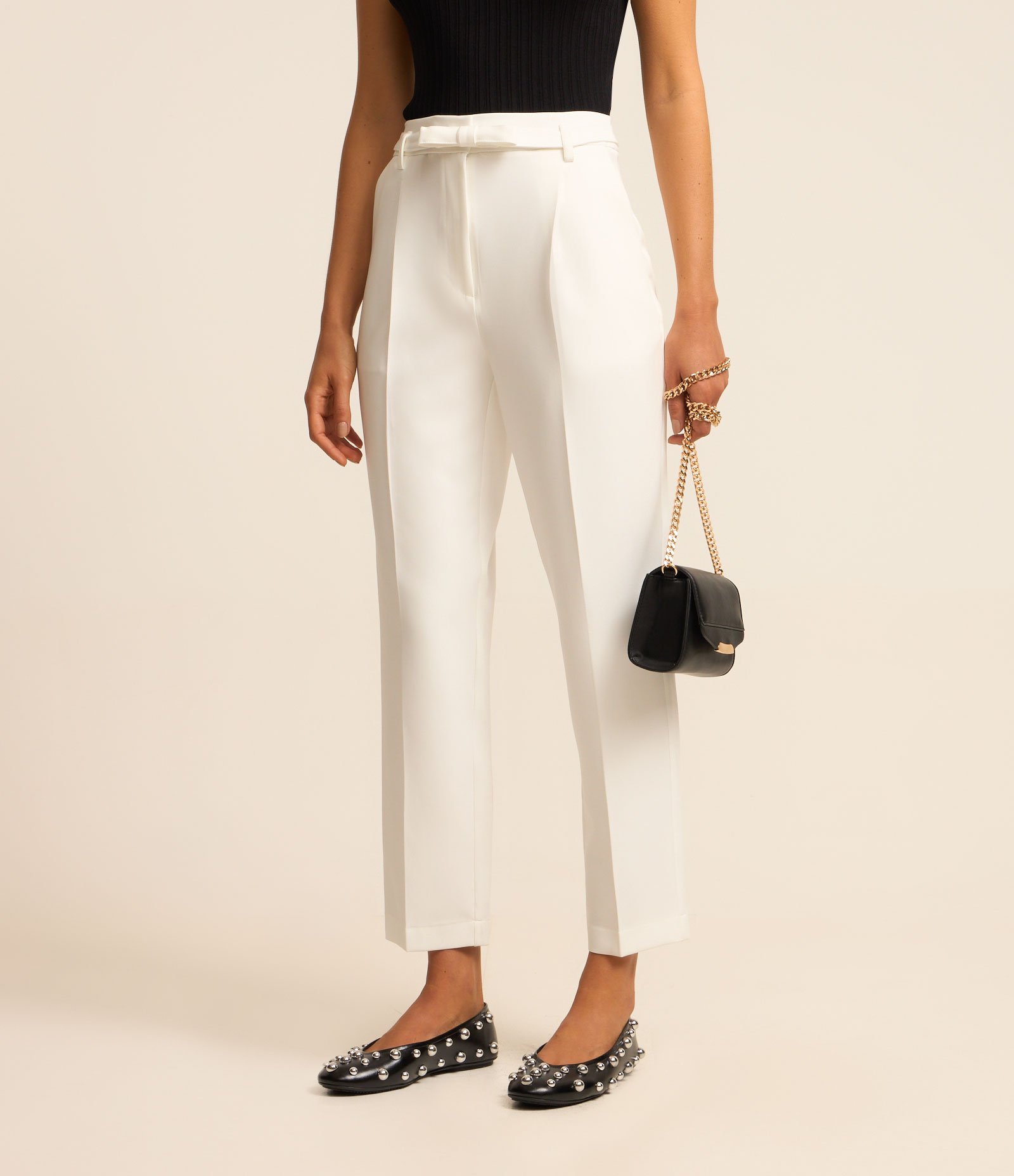 Calça Reta Alfaiatada com Cinto Laço e Frisos Branco 2