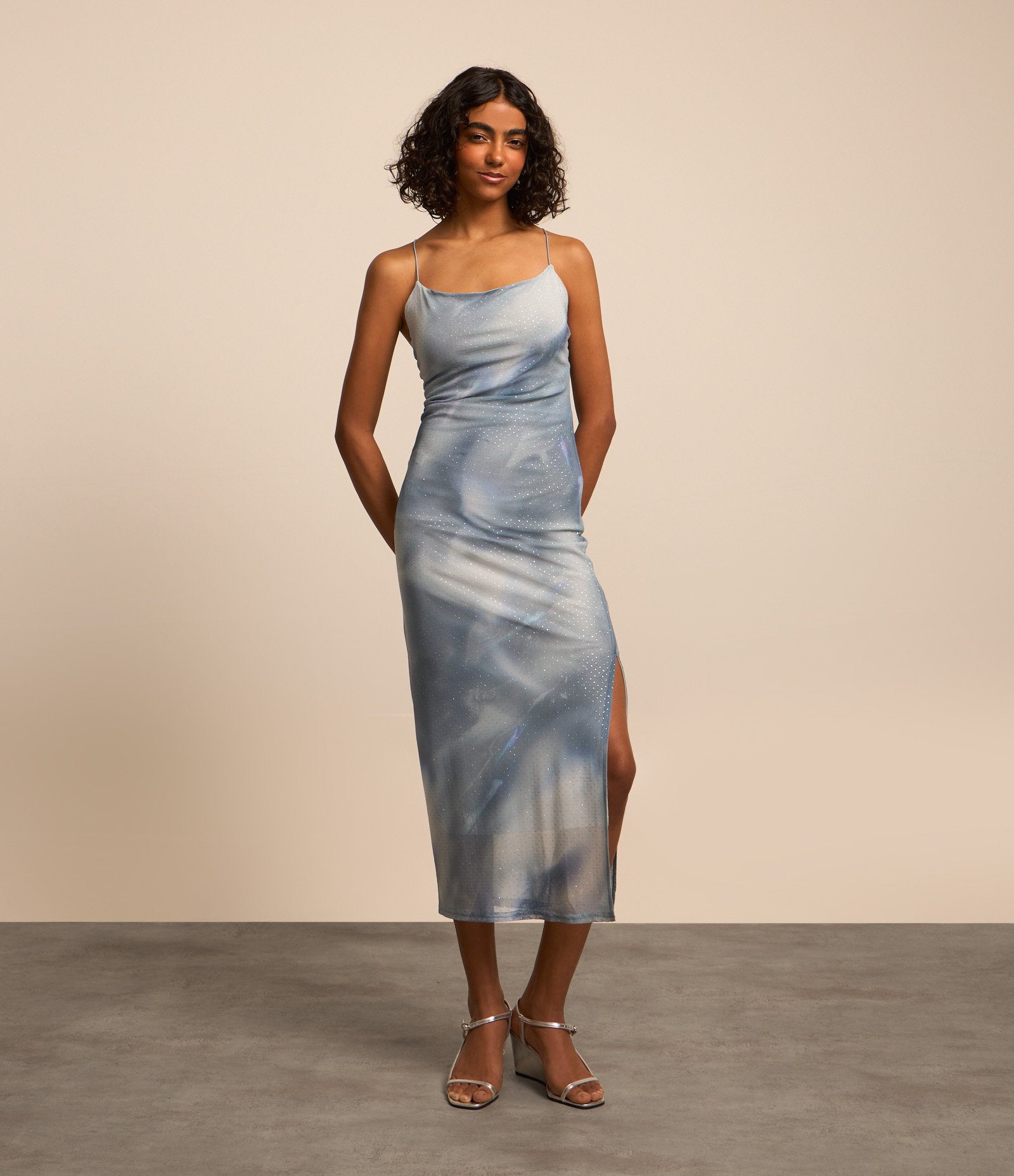 Vestido New Midi em Tule com Manchado Abstrato e Glitter Flocado Azul 1