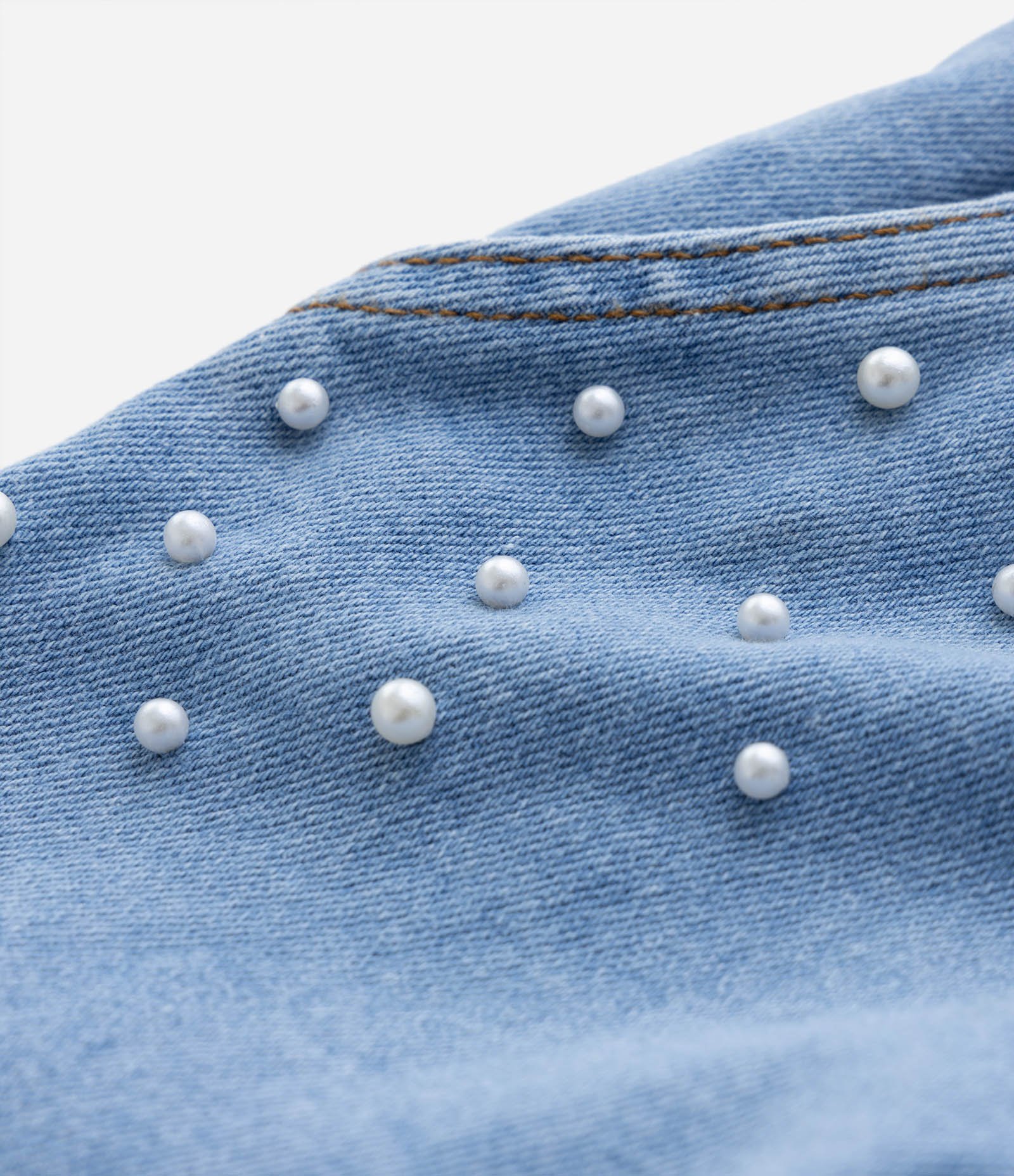 Calça Clochard Infantil em Jeans com Pérolas Aplicadas - Tam 1 a 5 Anos Azul 4