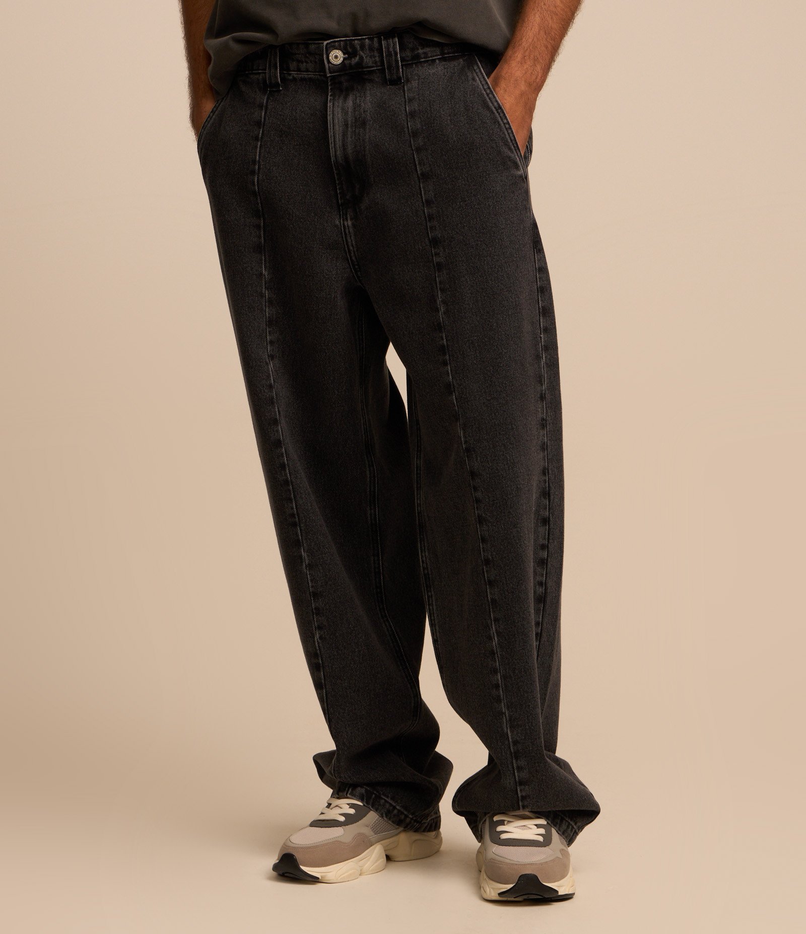 Calça Super Baggy em Jeans com Recorte Frontal Jeans Escuro 3