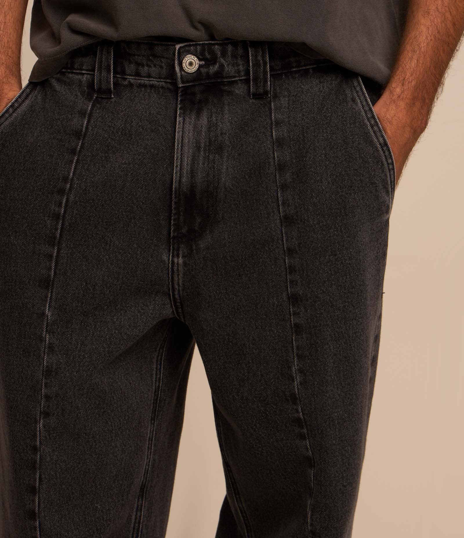Calça Super Baggy em Jeans com Recorte Frontal Jeans Escuro 4