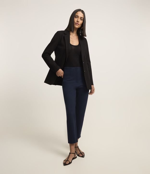 Calça Cenoura em Ponto Roma