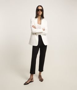 Calça Cenoura em Ponto Roma