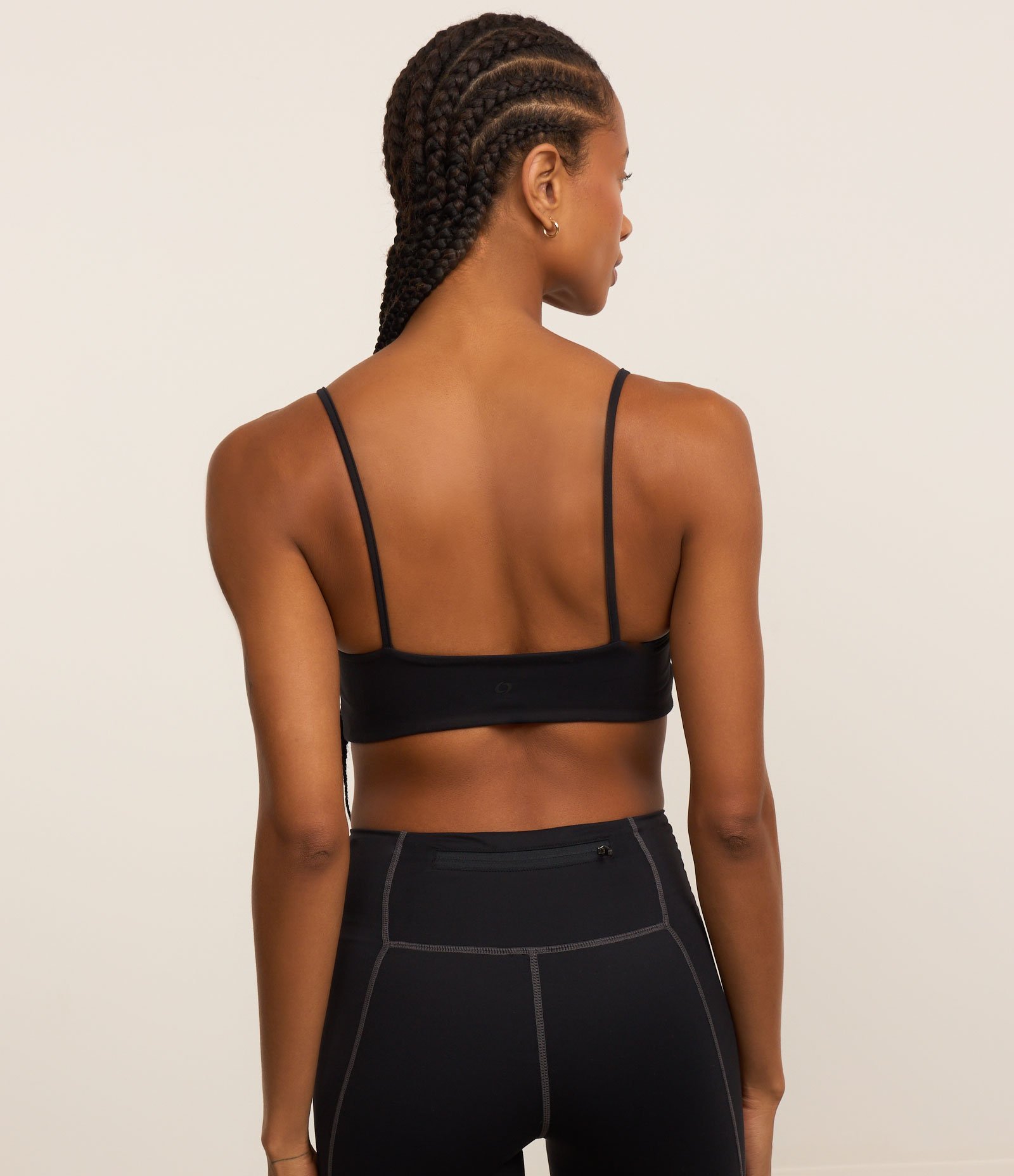 Top Esportivo em Microfibra com Bojo e Costura Frontal Preto 3