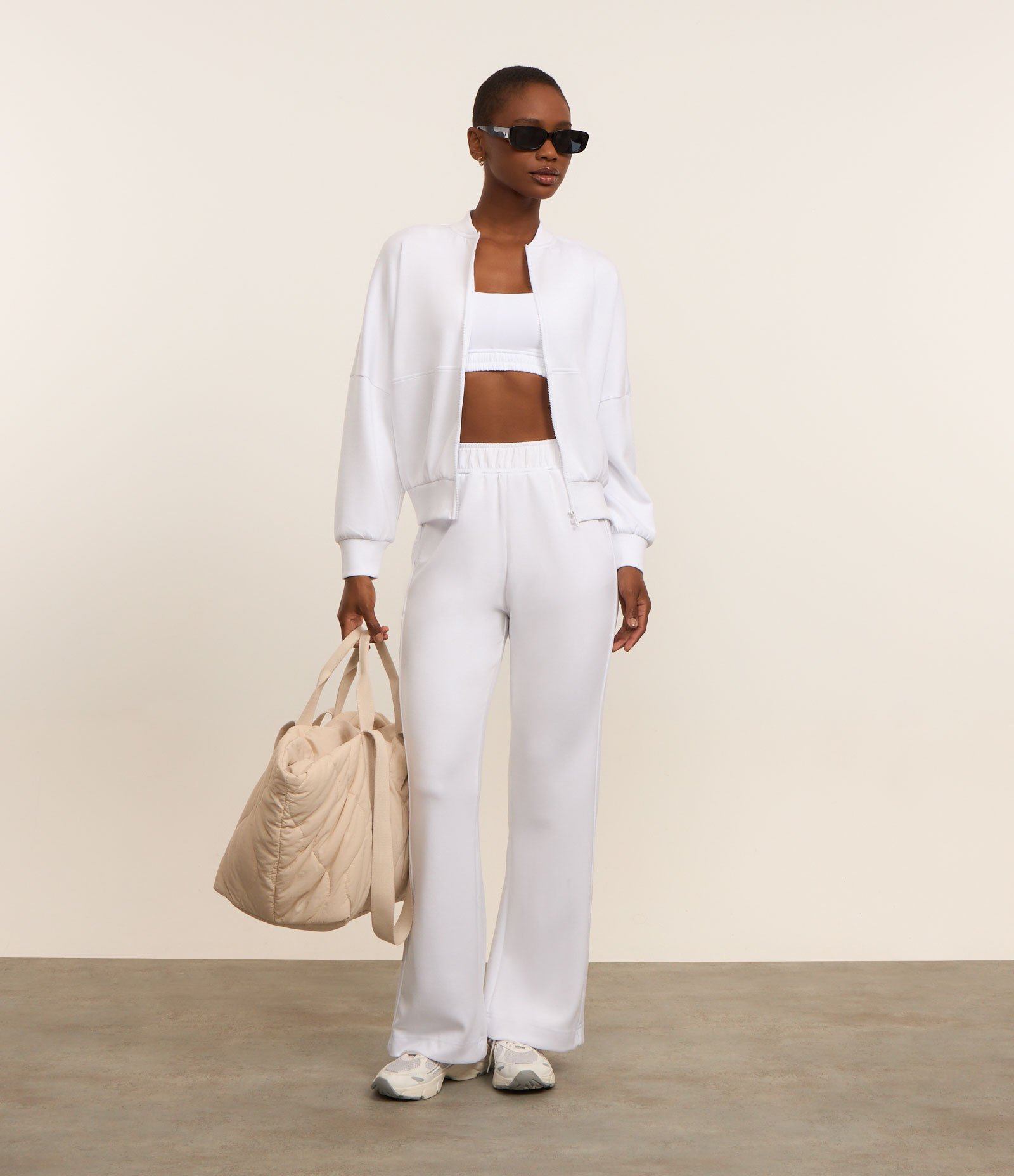 Jaqueta Bomber Esportiva em Modal Branco 5