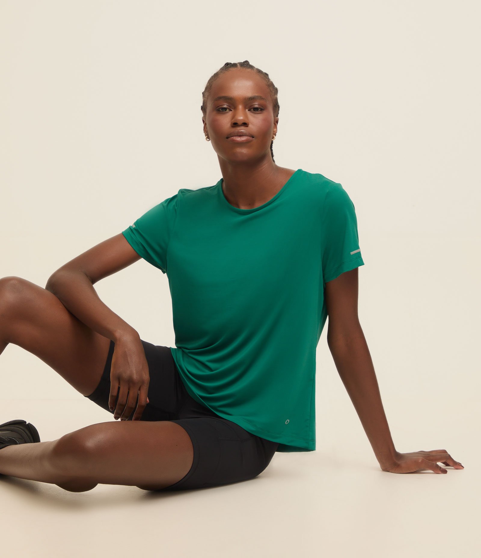 Camiseta Esportiva Regular Texturizada com Detalhe Refletivo Verde 1