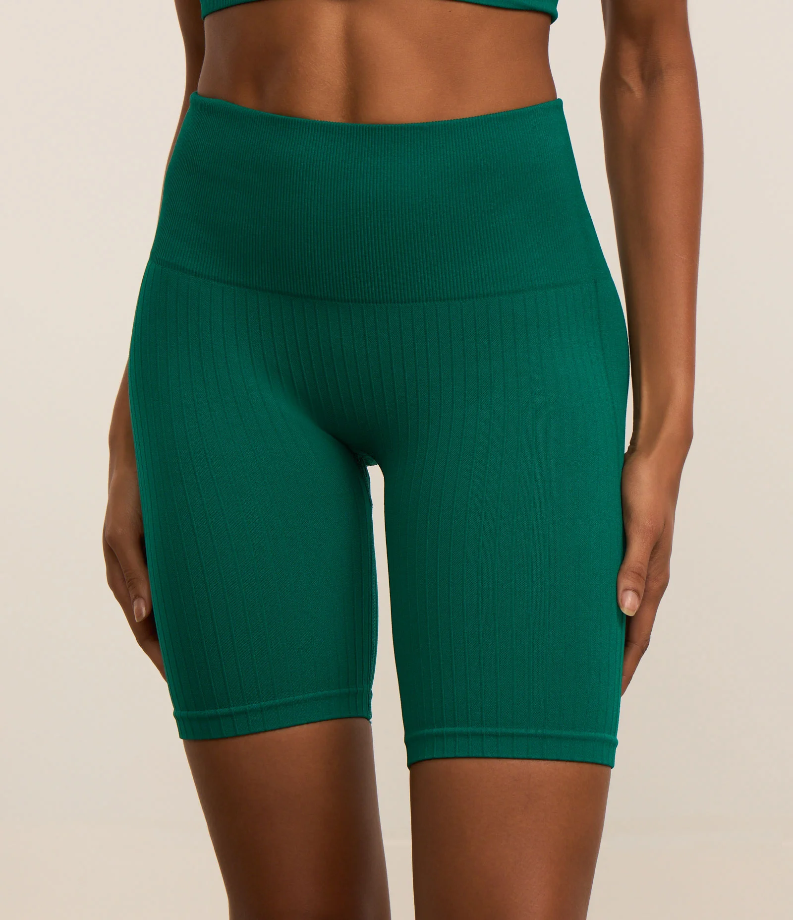 Bermuda Esportiva com Textura Canelada sem Costura Verde Água 2