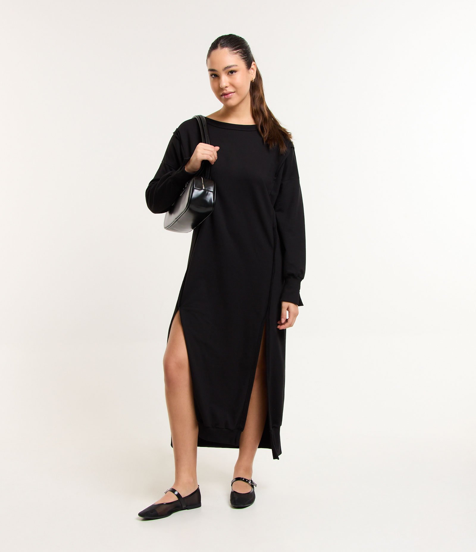 Vestido Midi em Ribana com Detalhe no Ombro e Fendinhas Laterais Preto 1