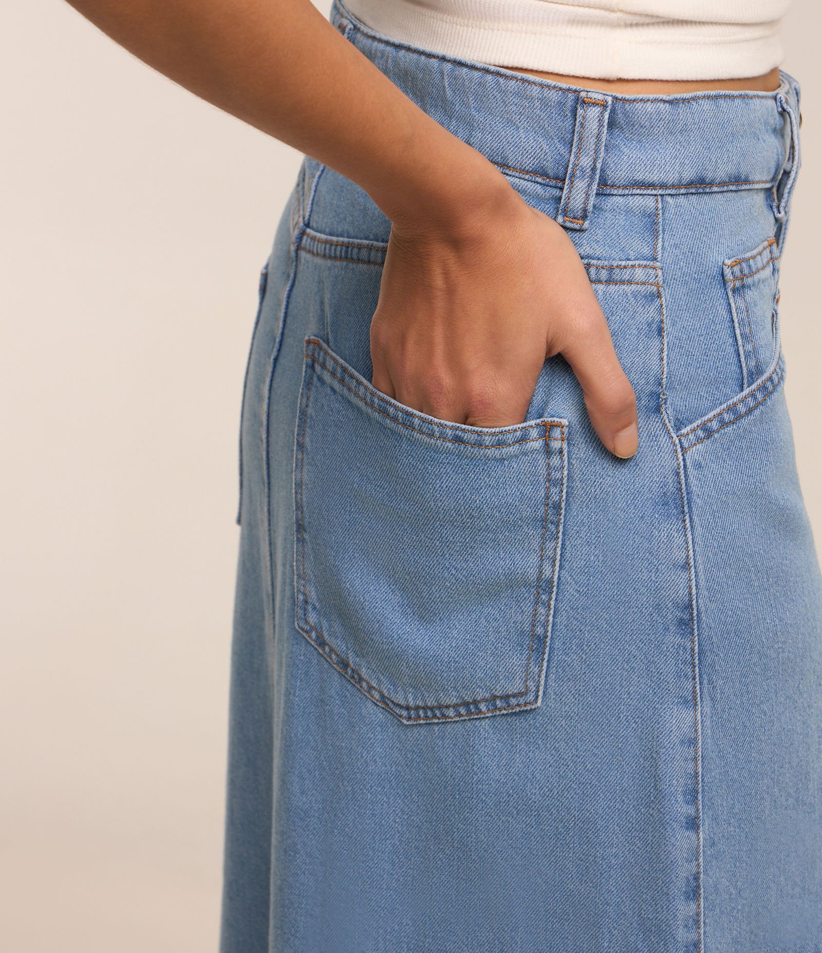 Saia Longa Jeans com Recorte Frontal Curto Azul 5