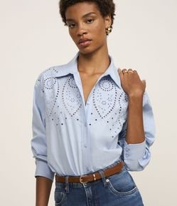 Camisa em Tricoline com Bordado Vazado e Manga Longa
