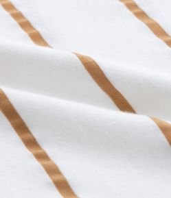 Blusa com Gola V e Estampa Listrada Curve & Plus Size