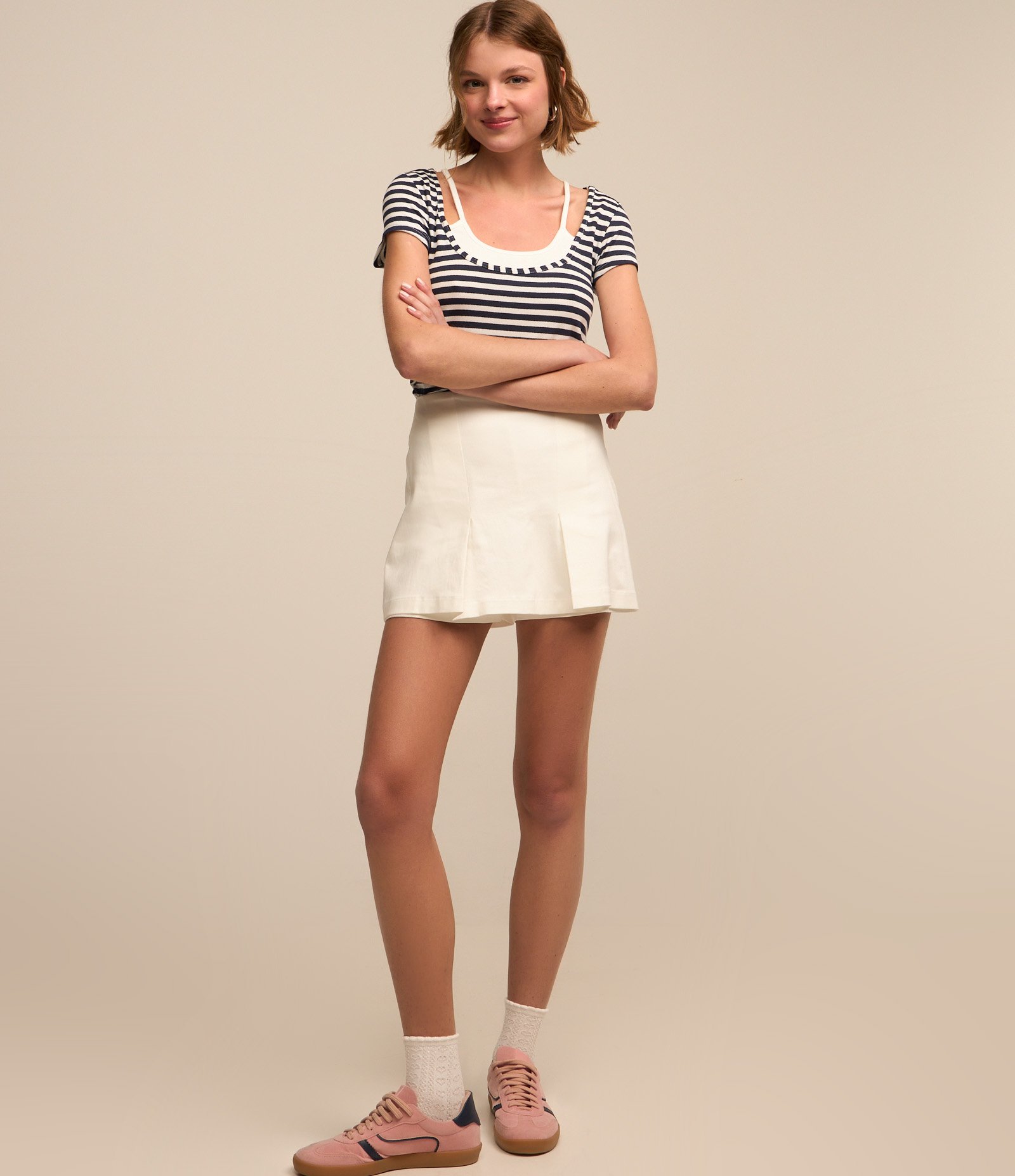 Short Saia Soltinho em Bengaline com Fendinha Branco 2