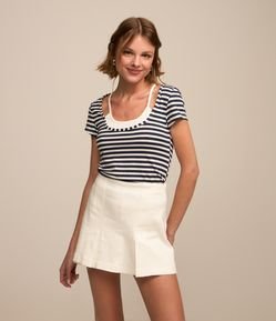 Short Saia Soltinho em Bengaline com Fendinha