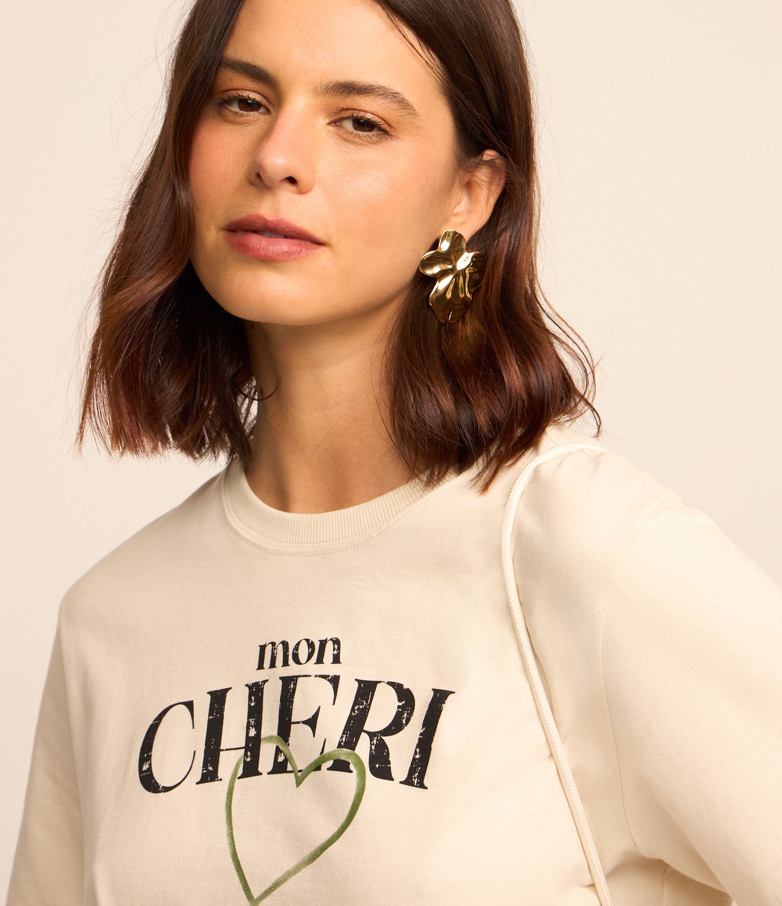 Camiseta em Algodão com Estampa Cerejas Mon Cheri Off White 6