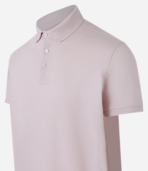 Polo Regular em Meia Malha com Detalhes Texturizados