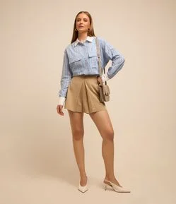 Short Saia em Alfaiataria com Prega Frontal