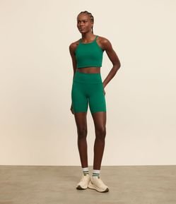 Bermuda Esportiva em Microfibra com Bolso Funcional