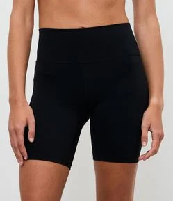 Bermuda Esportiva em Microfibra com Bolso Funcional