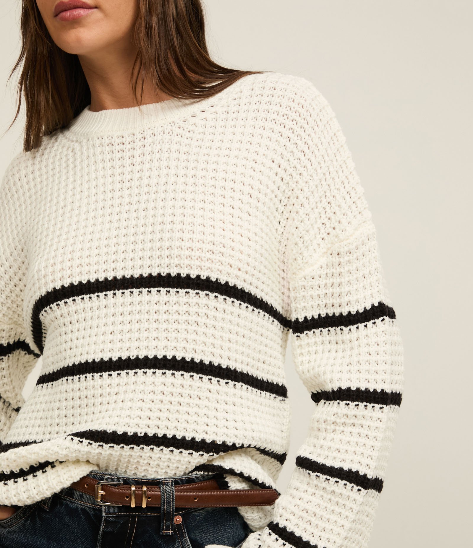 Suéter em Tricô com Cava Deslocada e Listras Horizontais Branco Neve 3