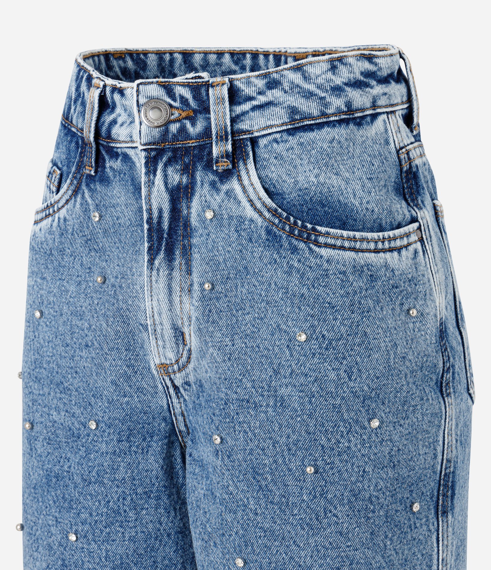 Bermuda Mom em Jeans com Brilho Bordado Jeans Médio 5