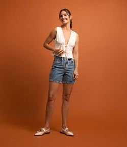 Bermuda Mom em Jeans com Brilho Bordado