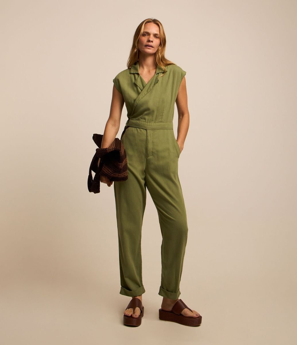 Macacão Longo em Sarja com Fivela Lateral Verde