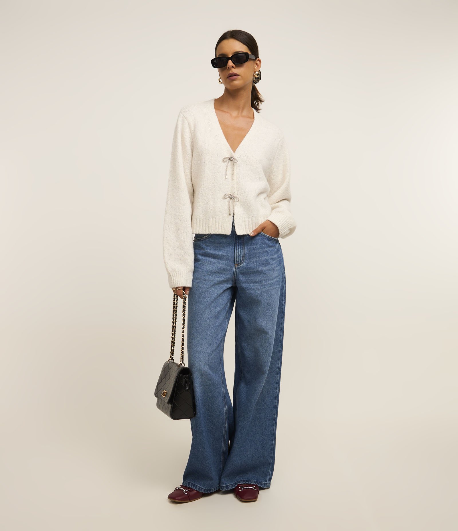 Cardigan em Tricô com Fechamento de Laços Branco 2