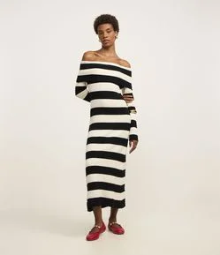 Vestido Midi em Tricô Listrado com Decote Ombro a Ombro